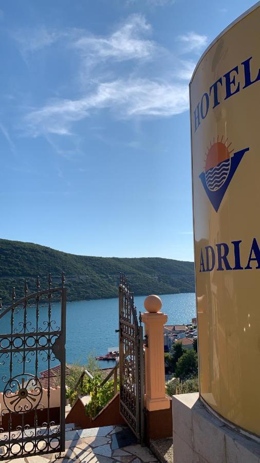 Hotel Adria Неум Екстериор снимка