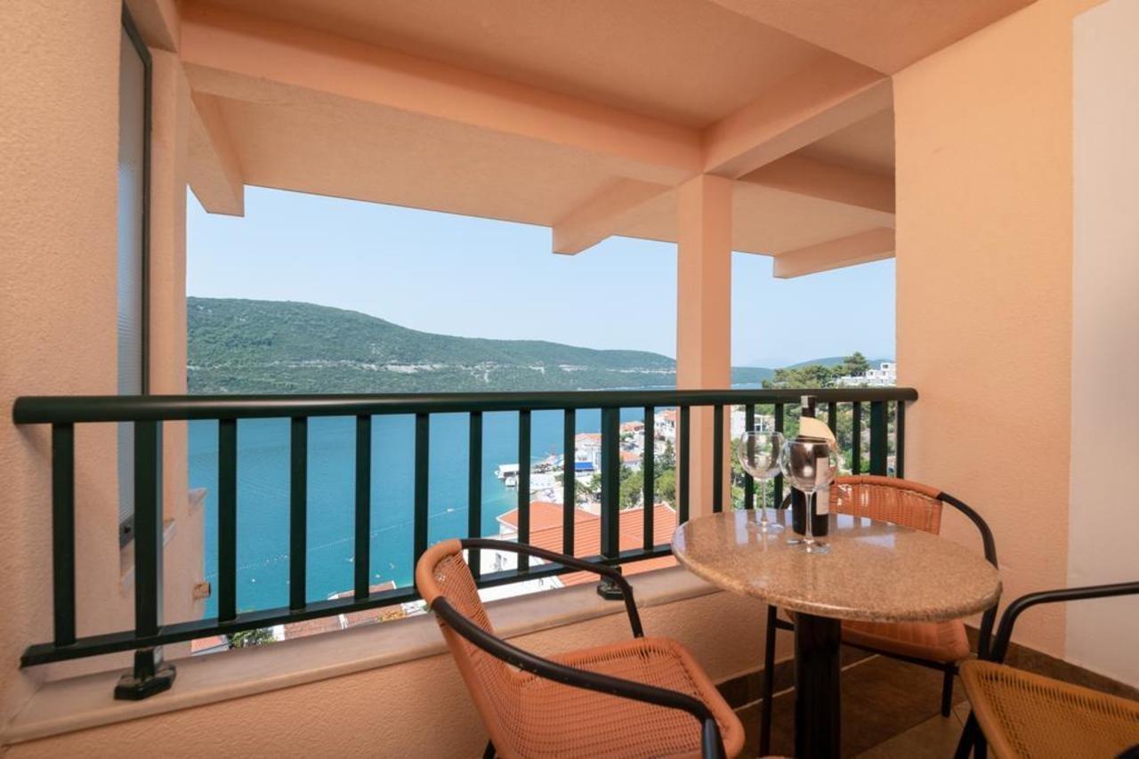 Hotel Adria Неум Екстериор снимка